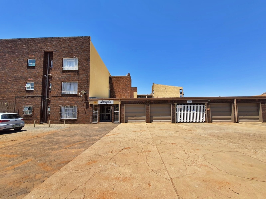 1 Bedroom Property for Sale in Potchefstroom North West